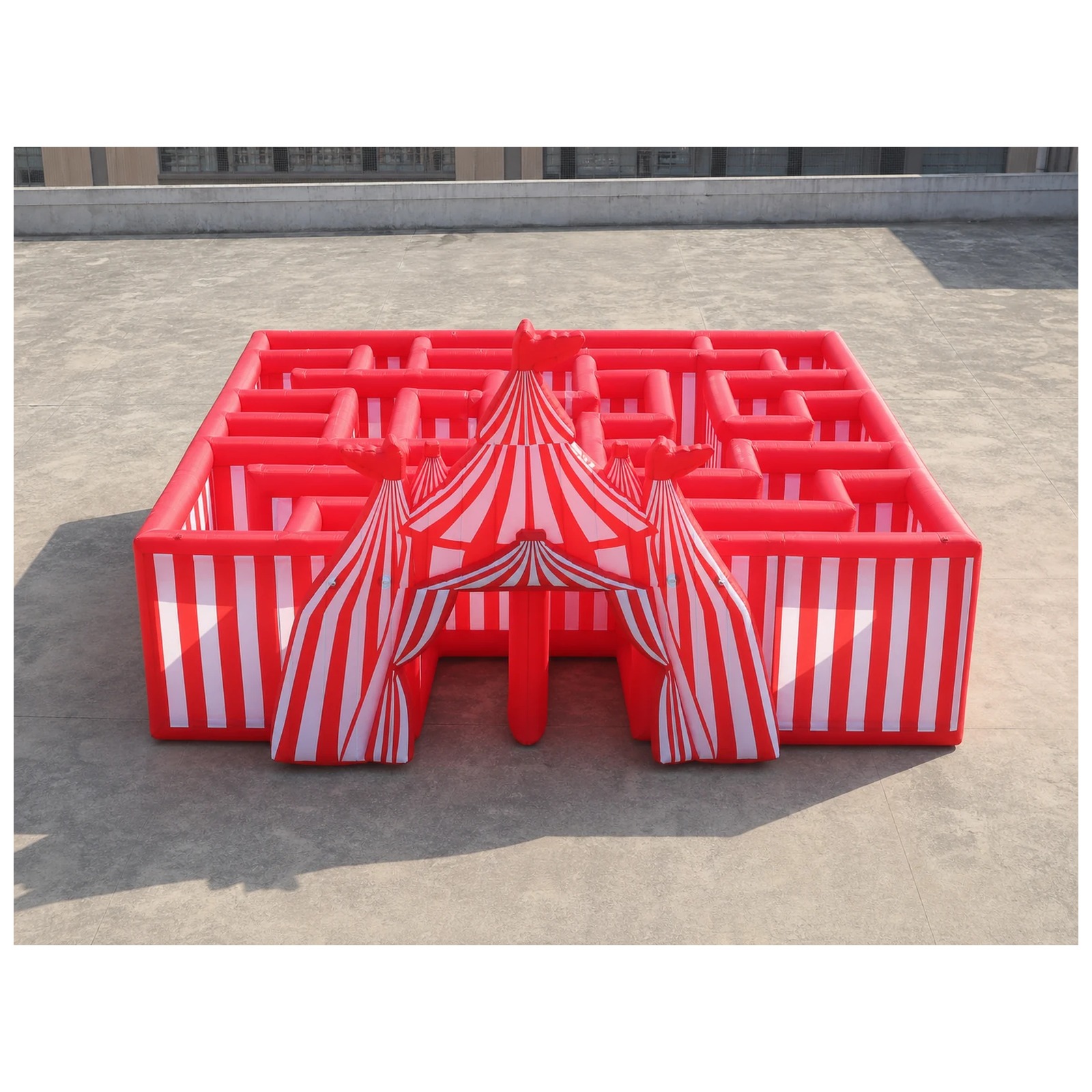 Kids Outdoor Venues - Grand labyrinthe gonflable rouge et blanc